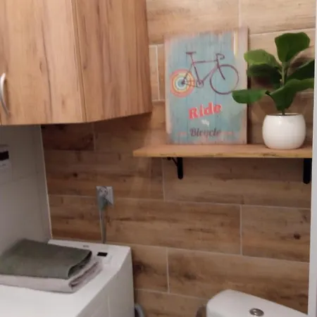 Nighthost Robotnicza 32 M 328 Free Parking * Wrocław